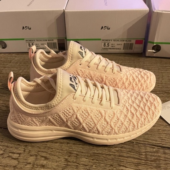 APL Techloom Phantom Sneakers in Cream/Fatigue. - Picture 8 of 13